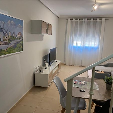 Duplex Entre Molinos Apartment Consuegra Exterior photo